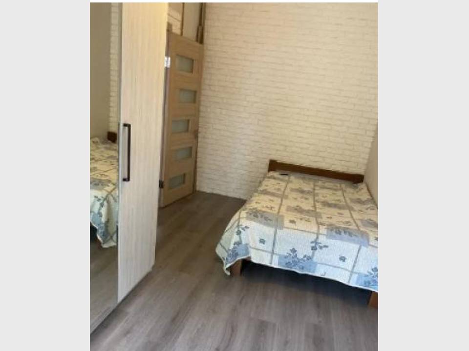 Продажа квартир, домов, участков. Магазин нерухомості